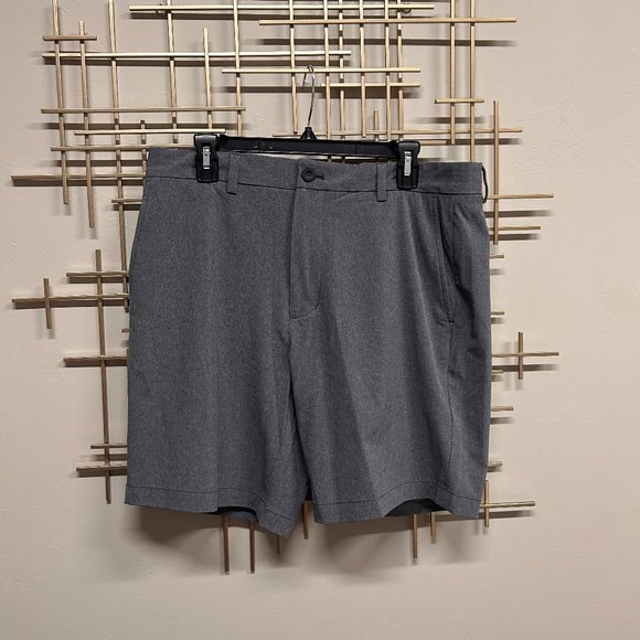 NWT Vineyard Vines 8" Performance Breaker Shorts - 35 - Picture 1 of 6
